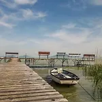 Σπίτι διακοπών Komfort Bursport Bt. Haz Balatonfenyves