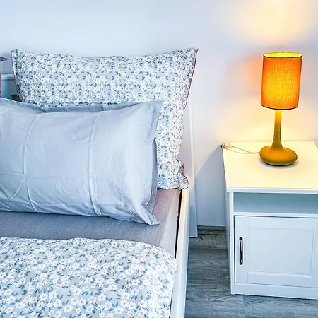 Holiday home Komfort Bursport Bt. Haz Balatonfenyves